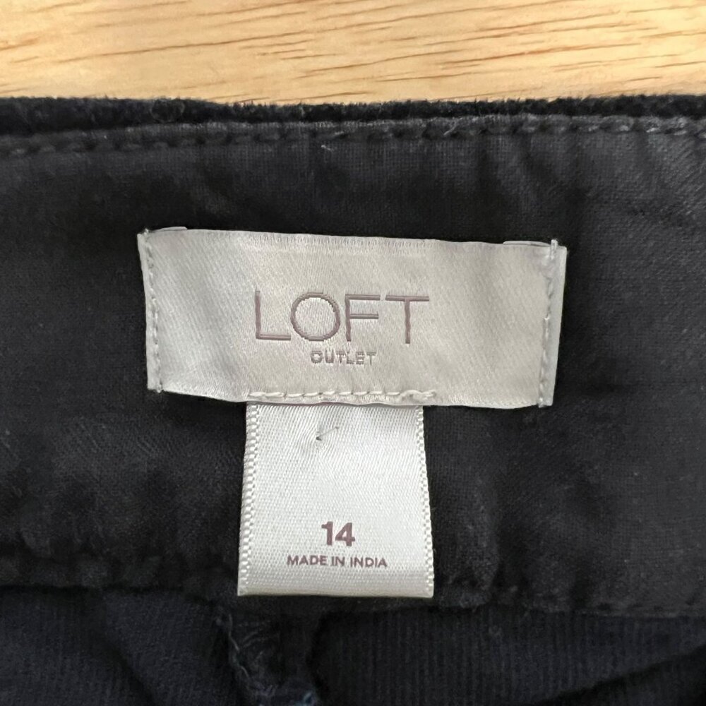 Loft Outlet Women’s Velour Dress Pants Slim Leg Black Size 14 Pockets - Picture 8 of 9